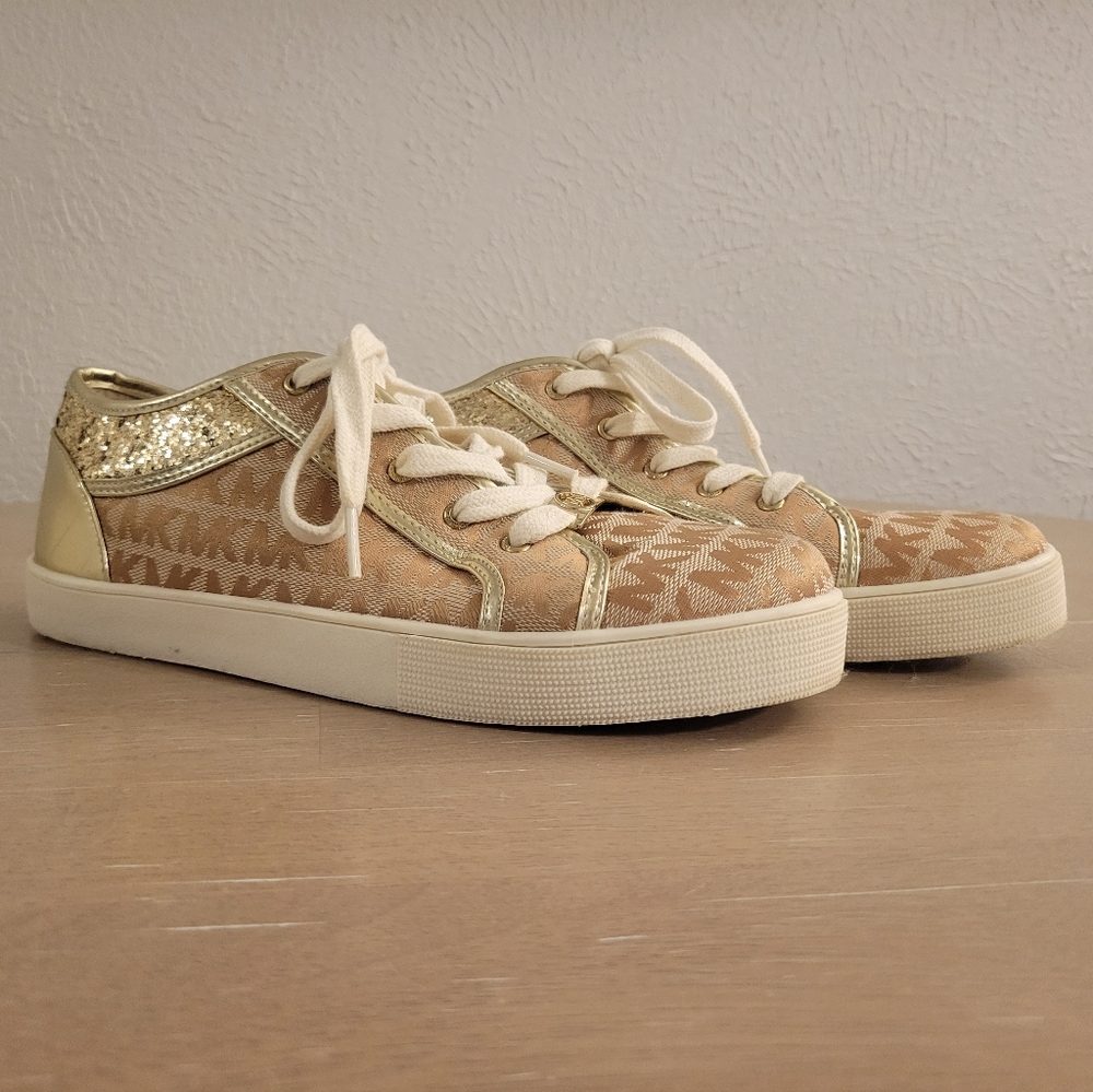 Michael Kors Cali Starla 2 Sz 5